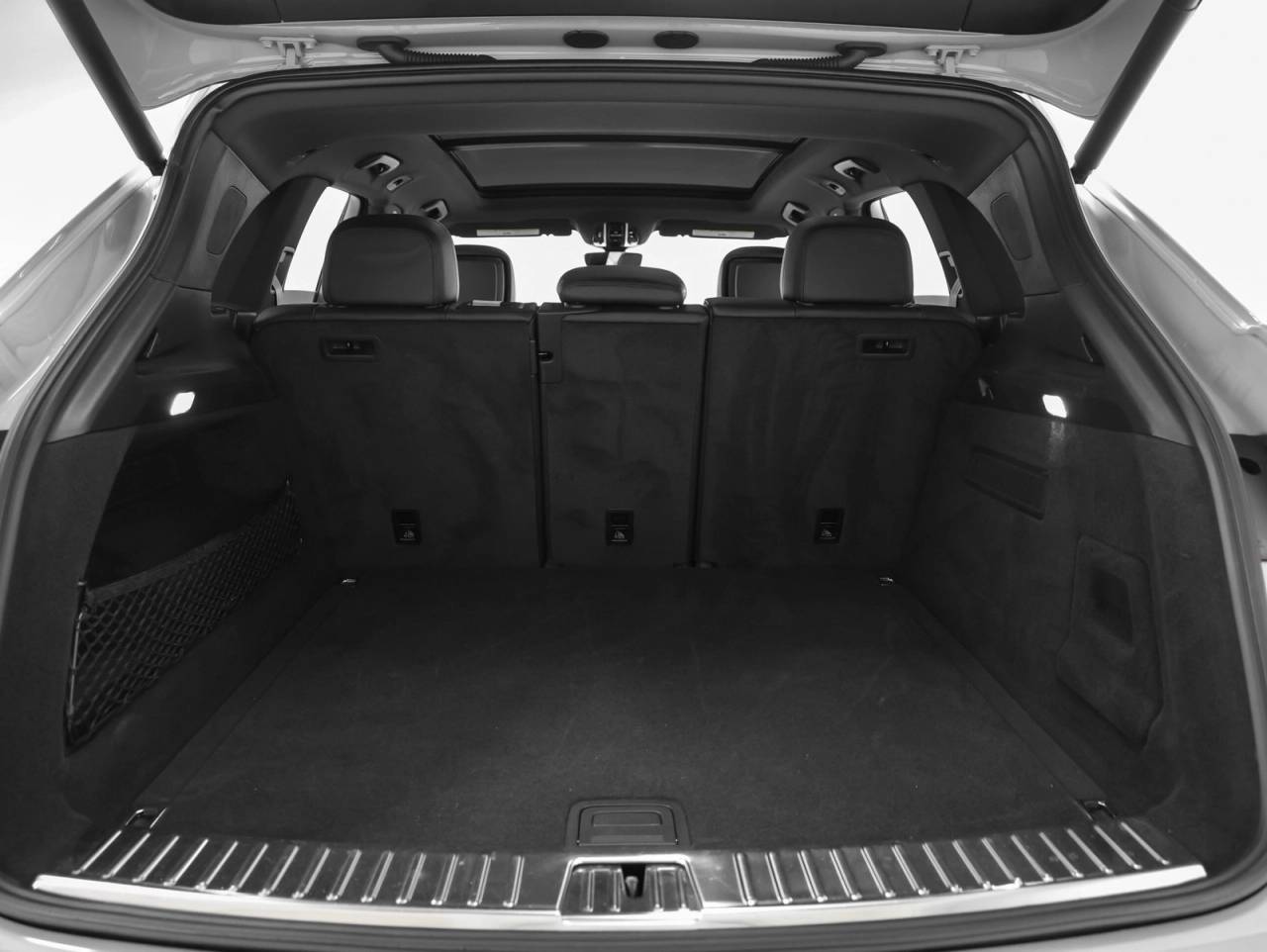 2022 Porsche Cayenne Cayenne Platinum Edition (MY22)