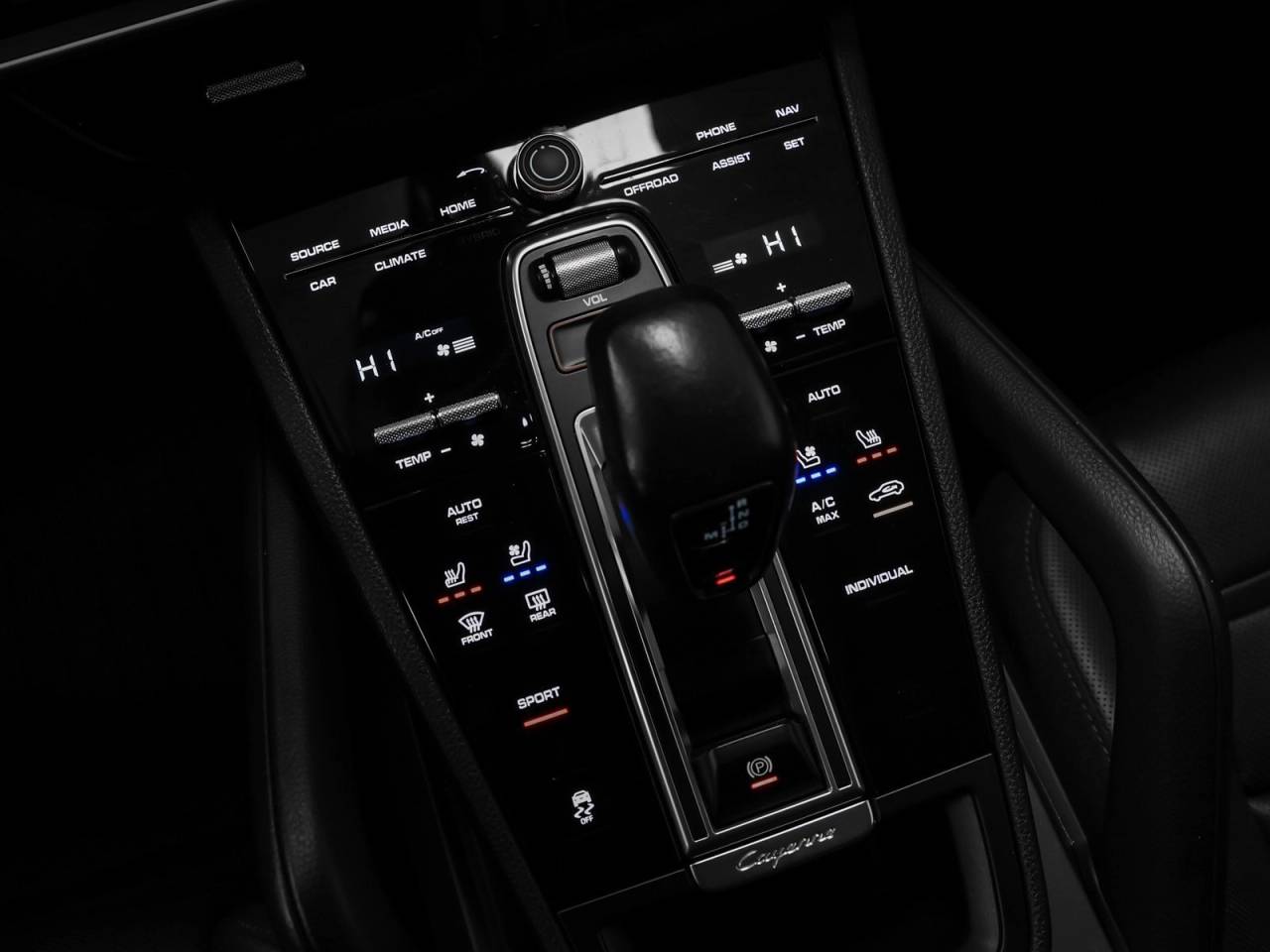 2022 Porsche Cayenne Cayenne Platinum Edition (MY22)