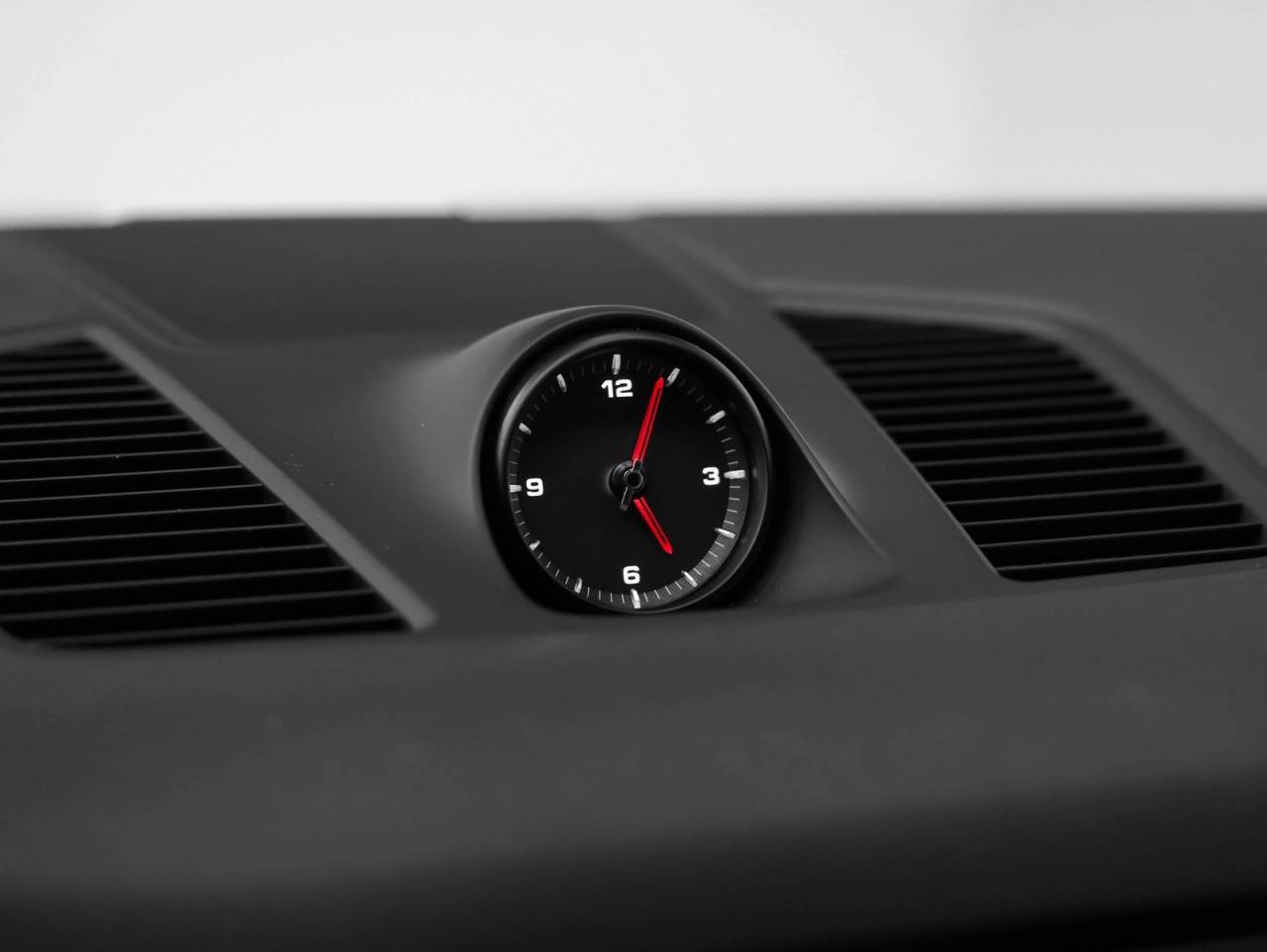 2022 Porsche Cayenne Cayenne Platinum Edition (MY22)