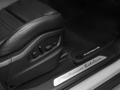 2022 Porsche Cayenne Cayenne Platinum Edition (MY22)