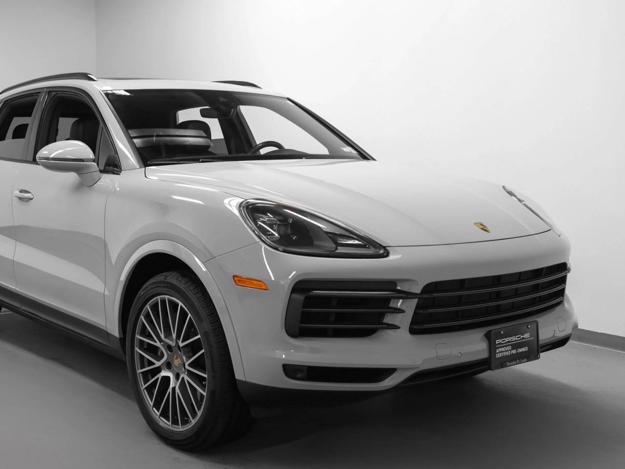 2022 Porsche Cayenne Cayenne Platinum Edition (MY22)