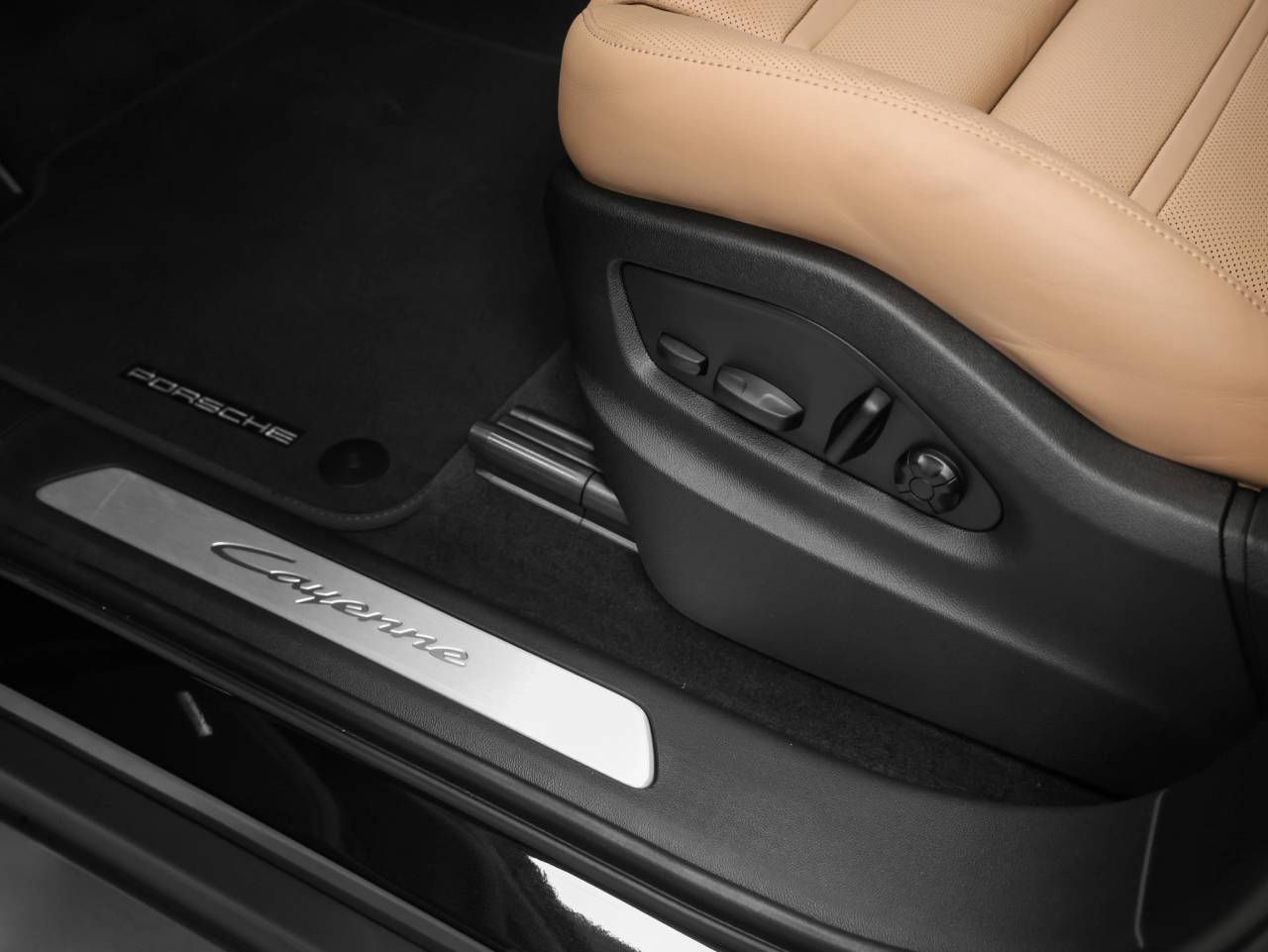 2026 Porsche Cayenne Base