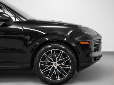 2025 Porsche Cayenne Base