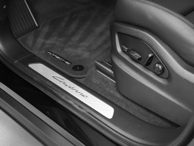 2025 Porsche Cayenne Base