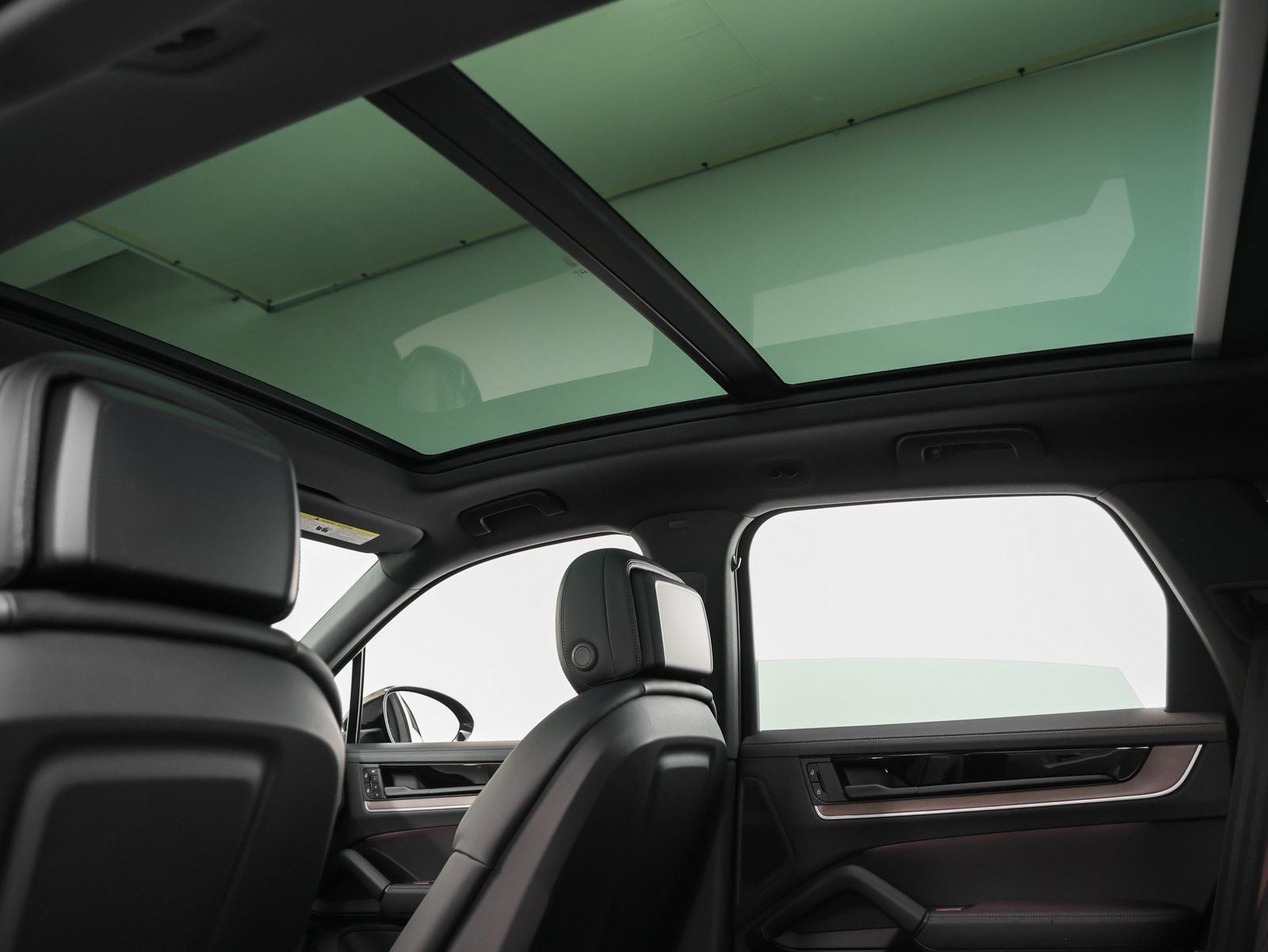 2025 Porsche Cayenne Base