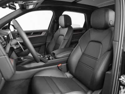 2025 Porsche Cayenne Base