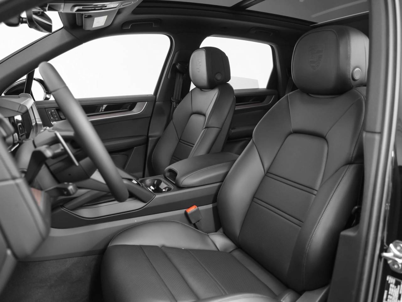 2025 Porsche Cayenne Base