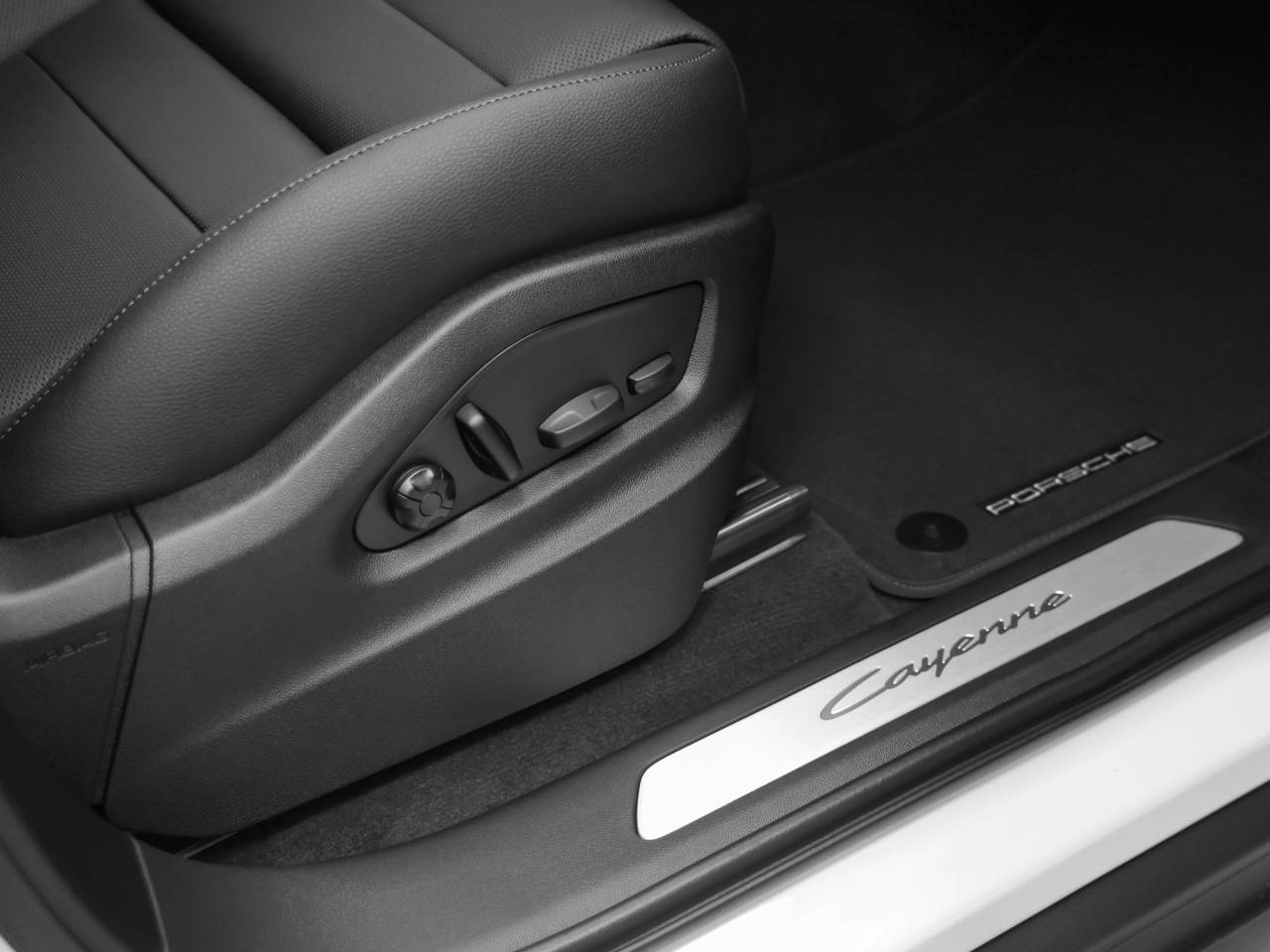 2026 Porsche Cayenne Base
