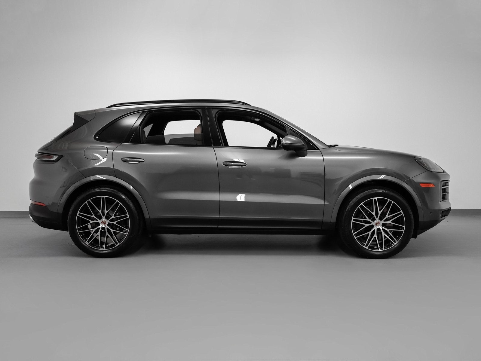 2025 Porsche Cayenne Base