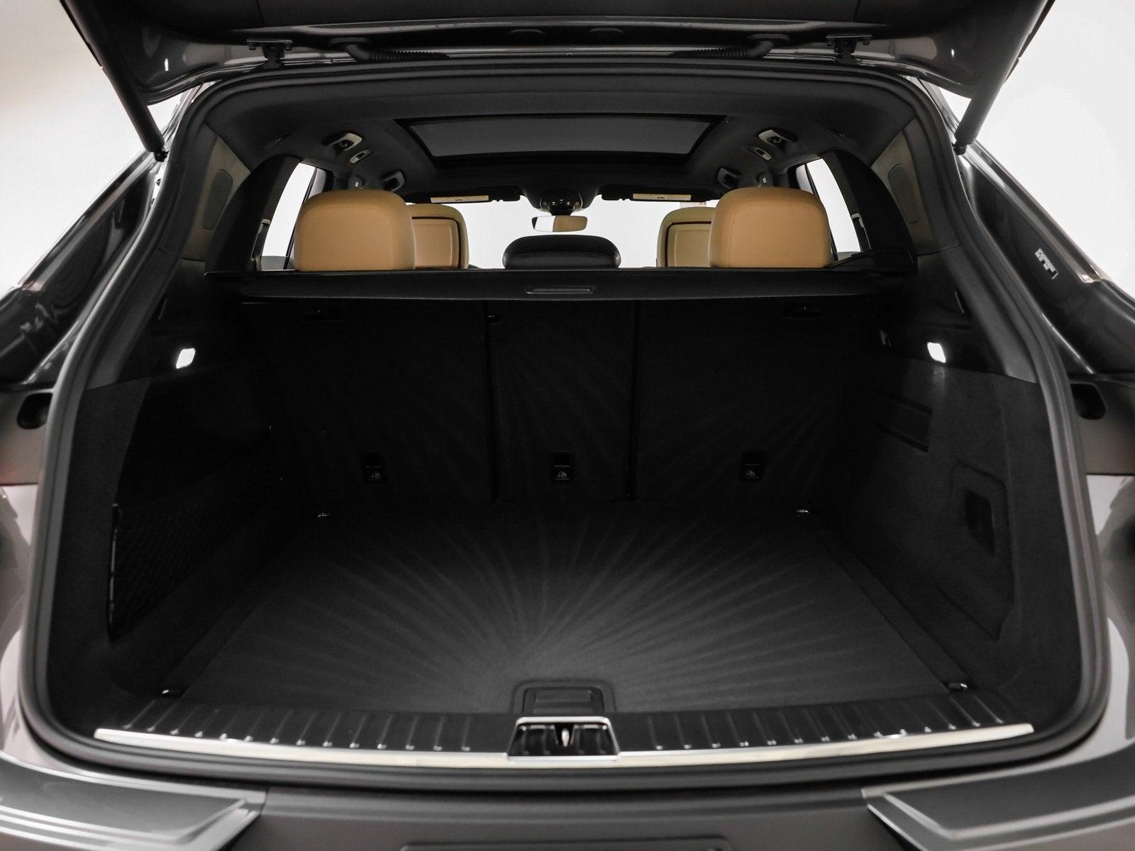 2025 Porsche Cayenne Base