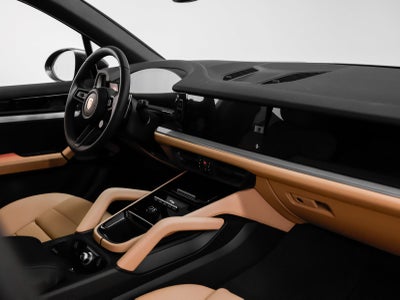 2025 Porsche Cayenne Base
