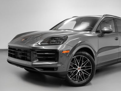 2025 Porsche Cayenne Base