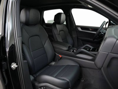 2025 Porsche Cayenne Cayenne