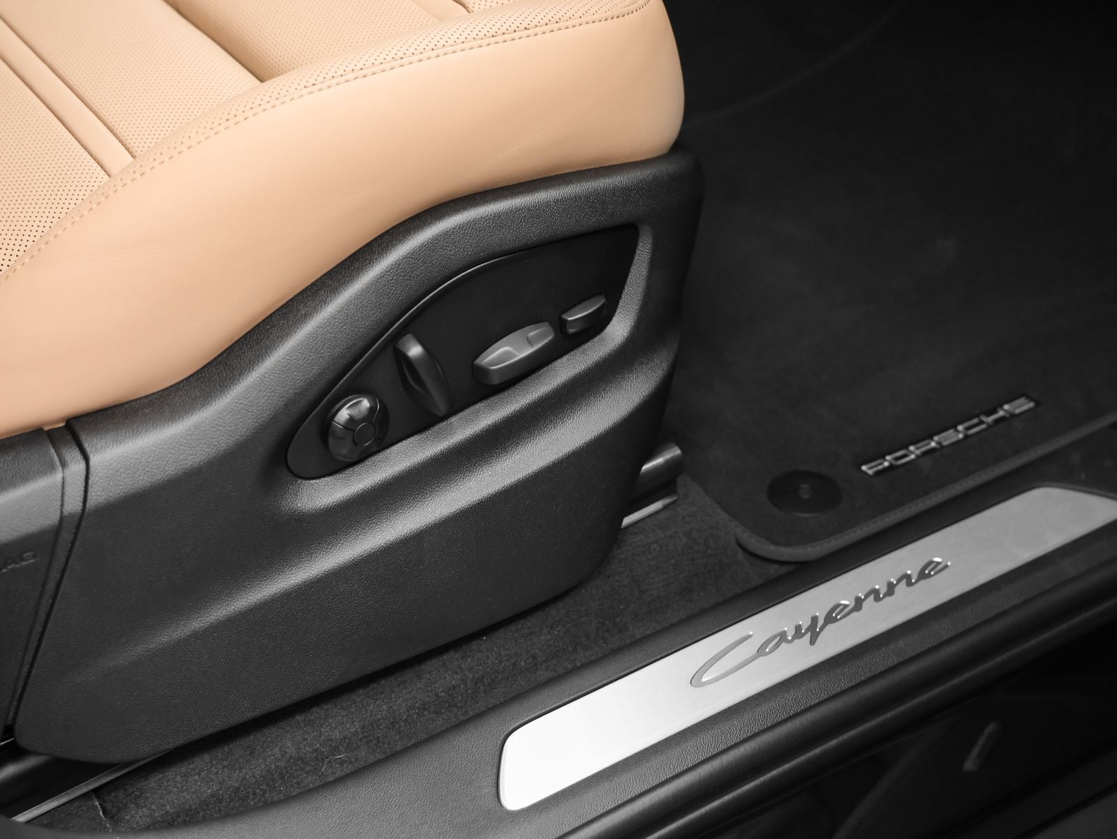 2026 Porsche Cayenne Base