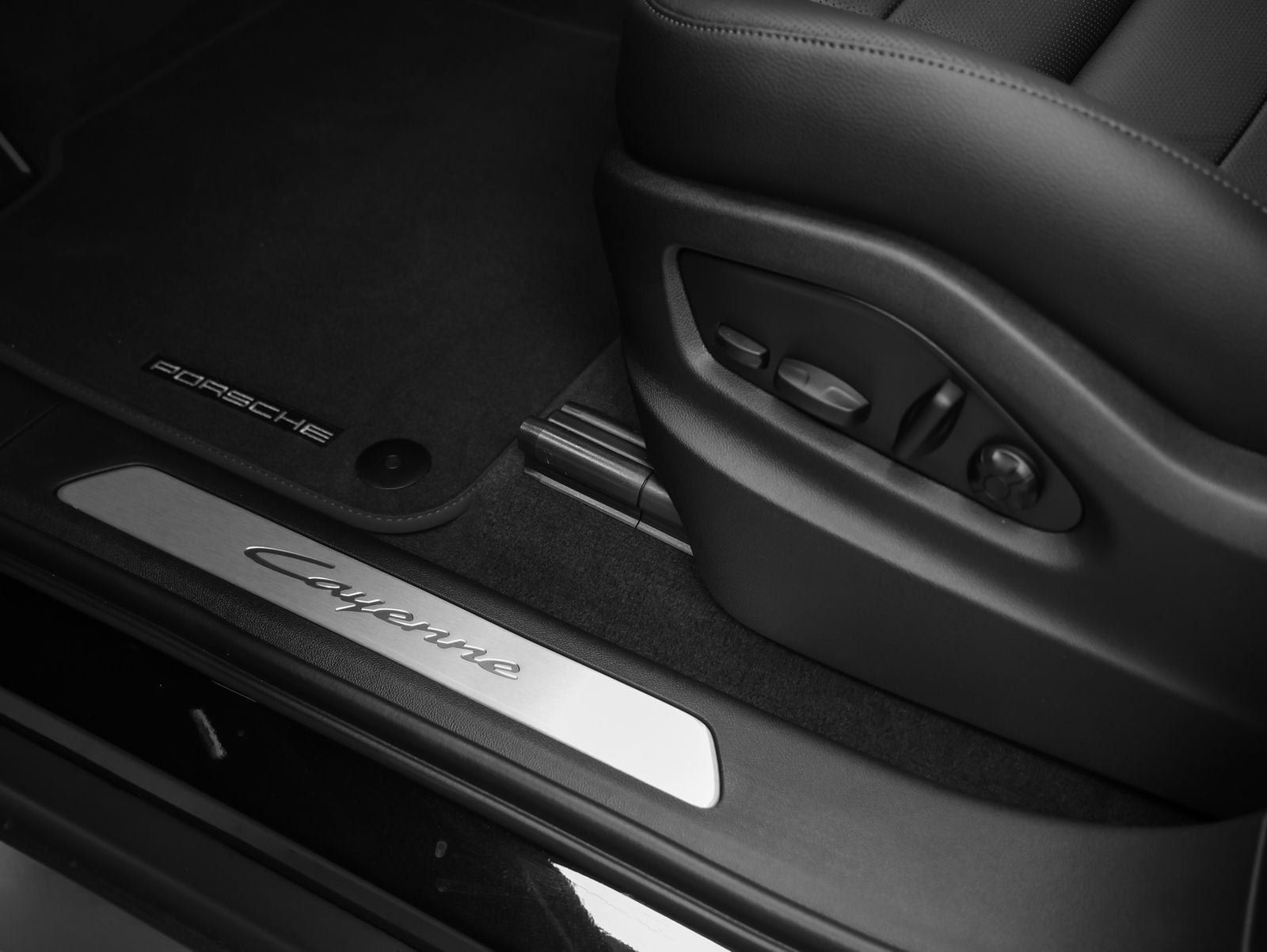 2026 Porsche Cayenne Base