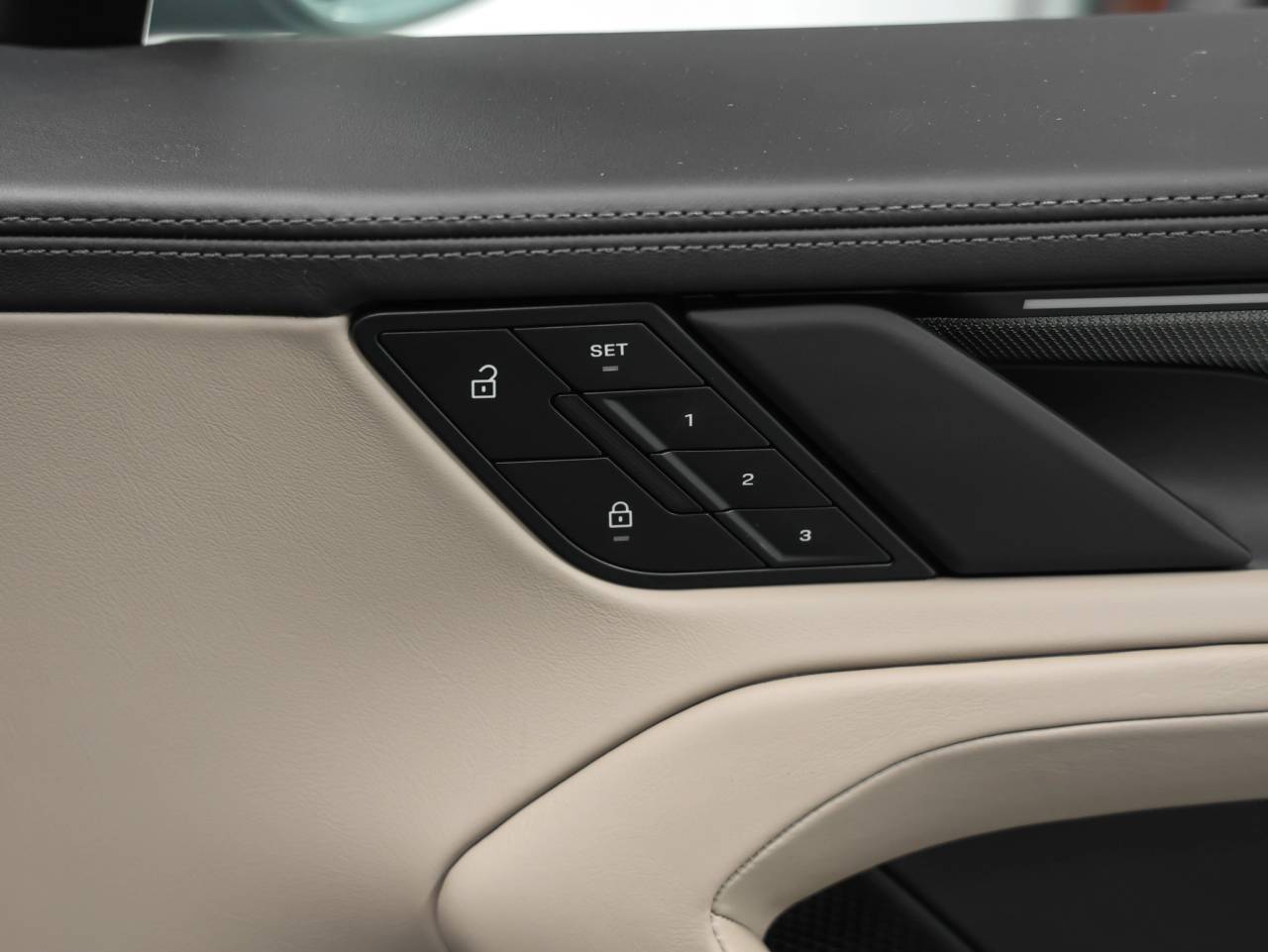 2026 Porsche Cayenne Cayenne Electric