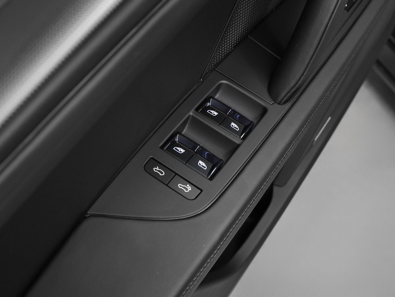 2026 Porsche Cayenne Cayenne Electric