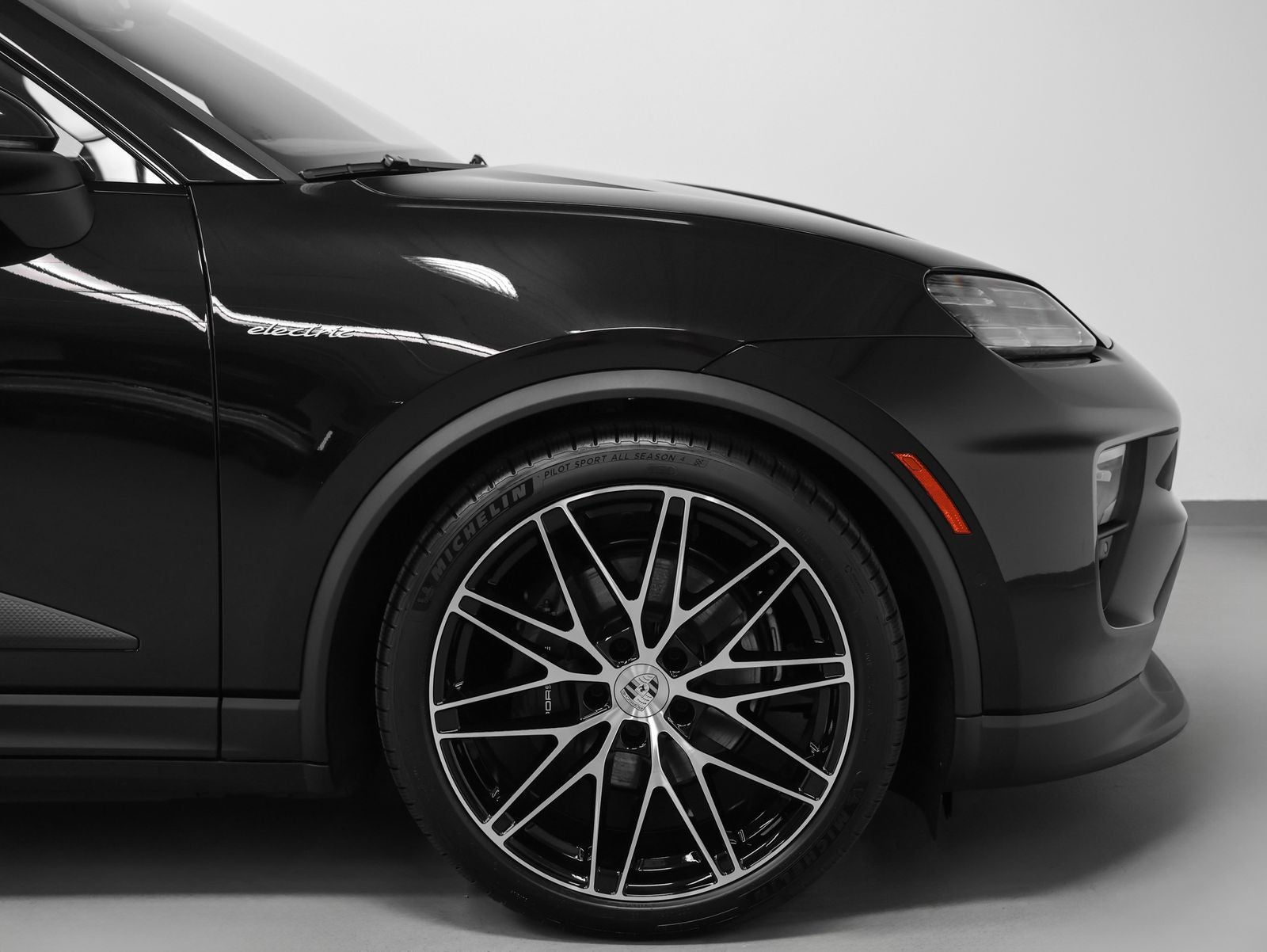 2026 Porsche Macan Macan 4 Electric