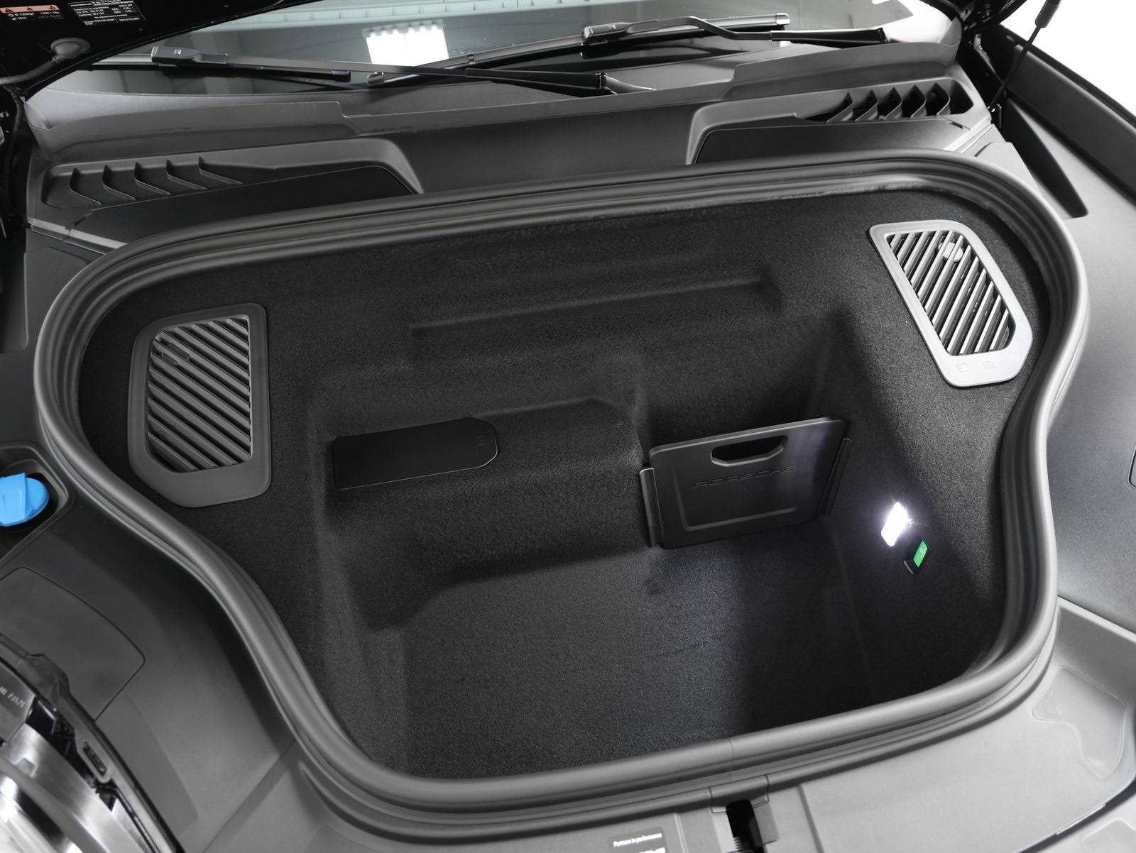 2026 Porsche Macan Macan 4 Electric