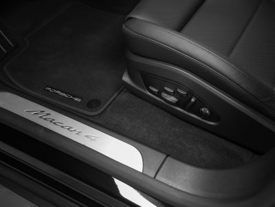 2026 Porsche Macan Macan 4 Electric