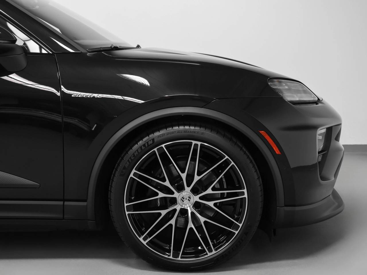2026 Porsche Macan Macan 4 Electric