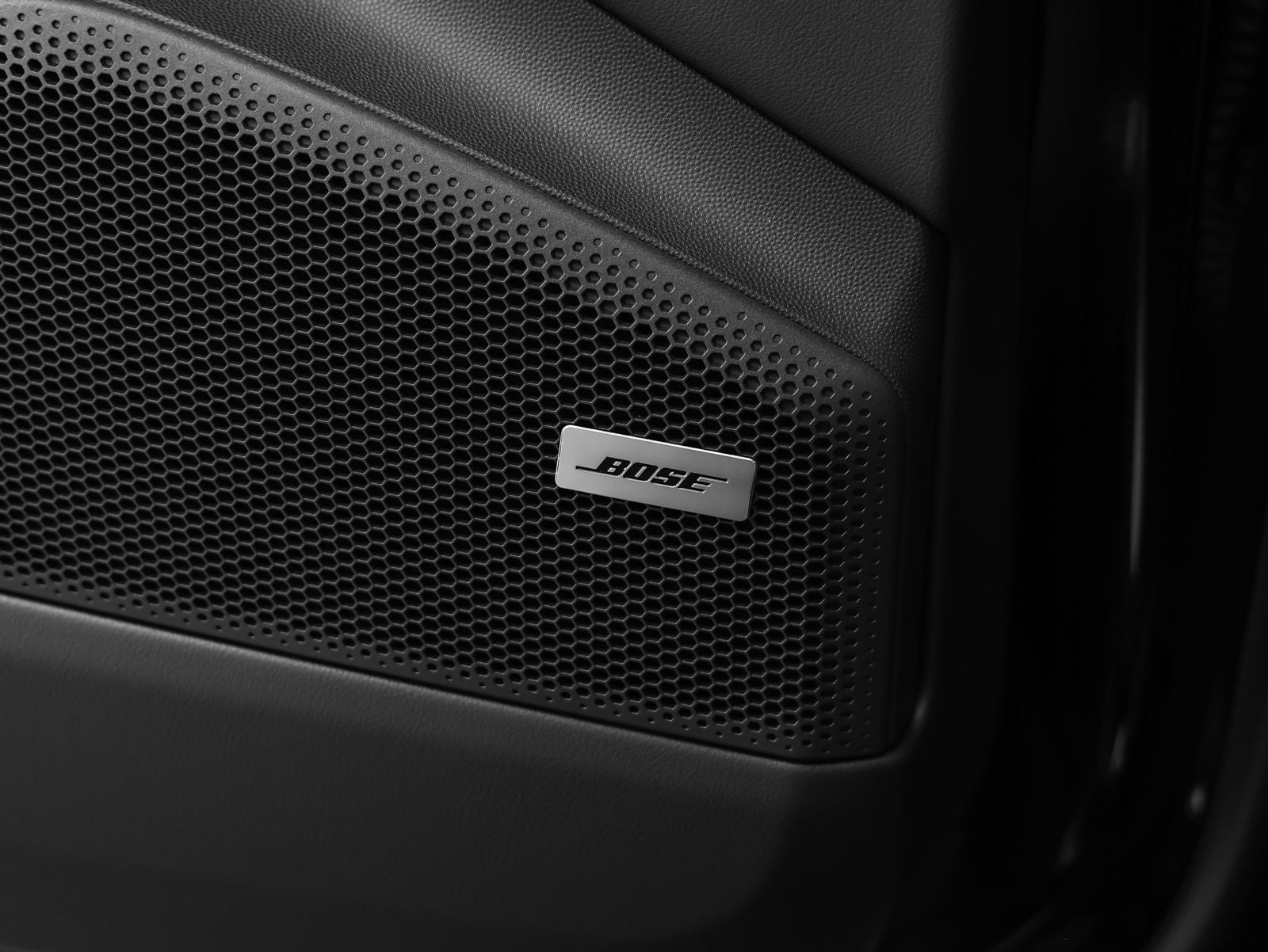 2025 Porsche Macan 4 Electric