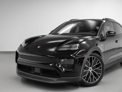 2025 Porsche Macan 4 Electric
