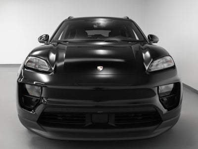2025 Porsche Macan 4 Electric