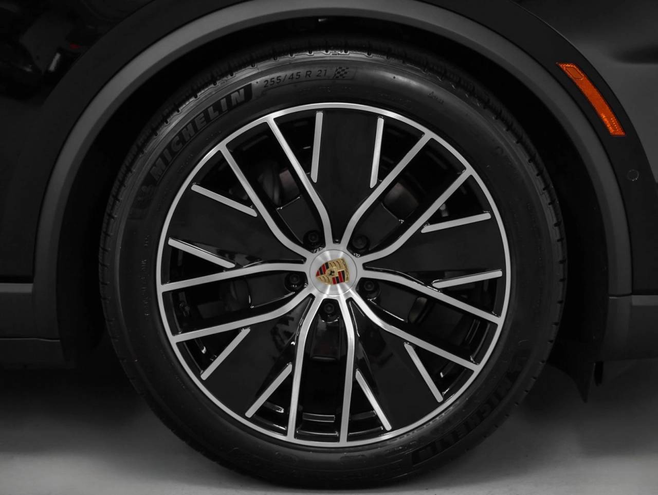 2025 Porsche Macan 4 Electric