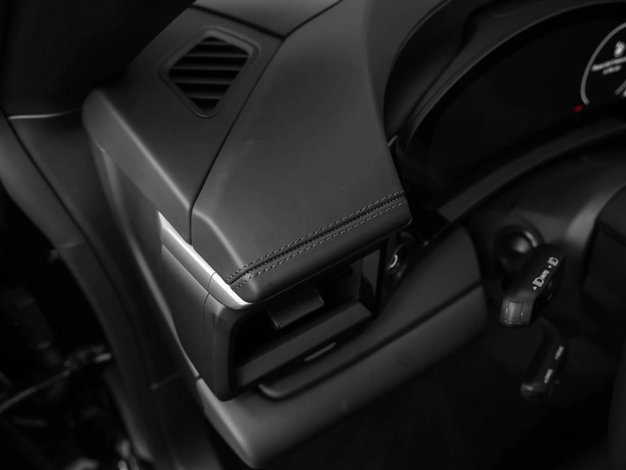 2025 Porsche Macan 4 Electric