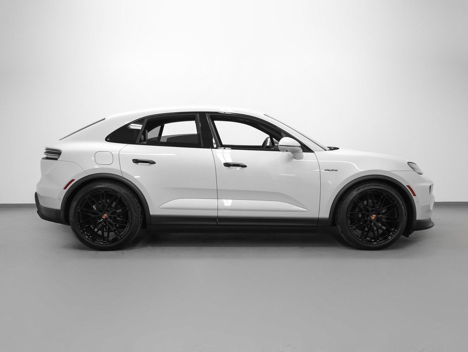2026 Porsche Macan Macan 4 Electric