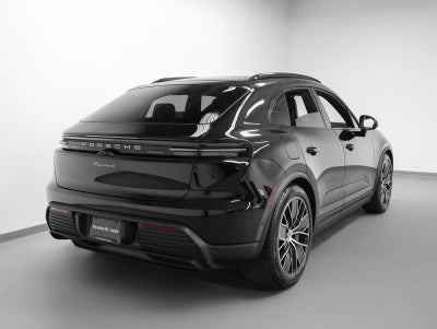 2026 Porsche Macan Macan 4 Electric