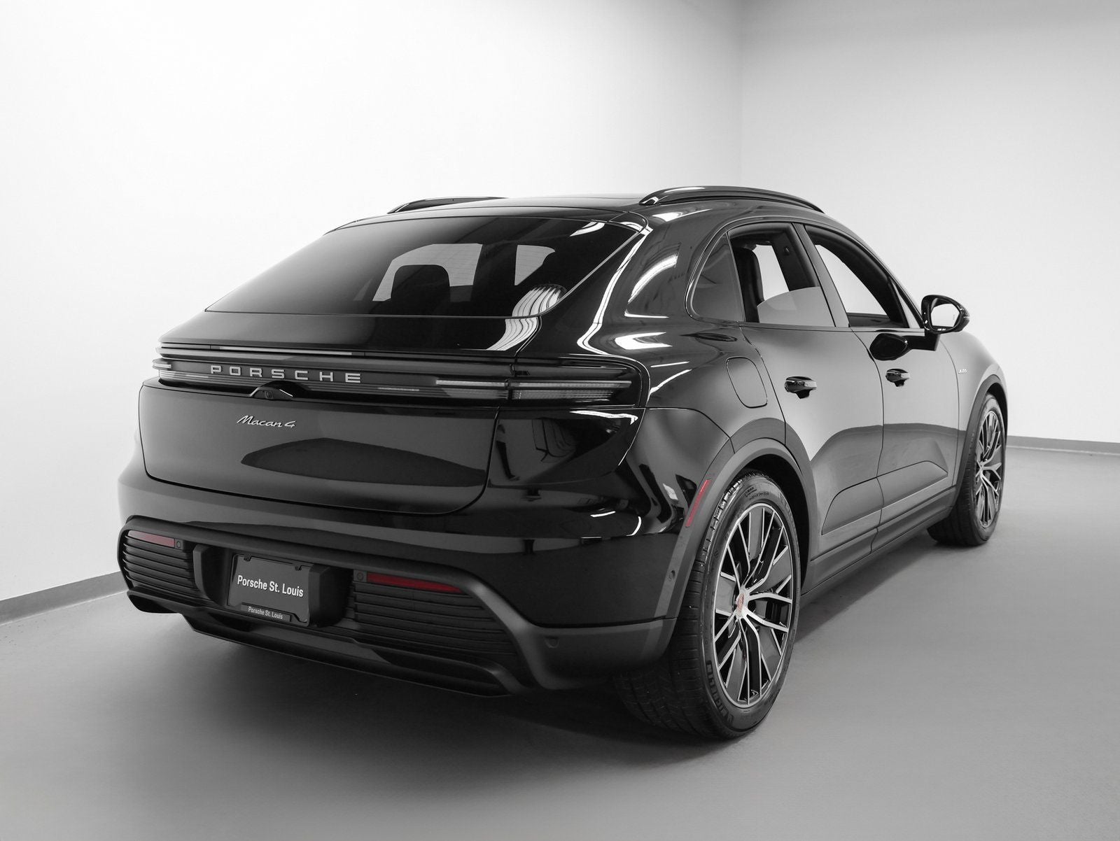 2026 Porsche Macan Macan 4 Electric