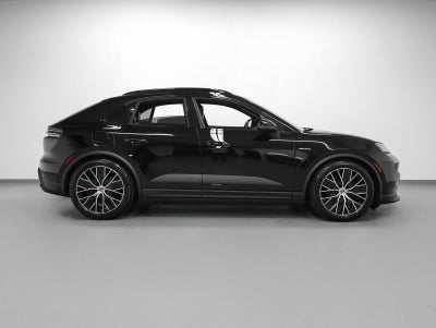 2026 Porsche Macan Macan 4 Electric