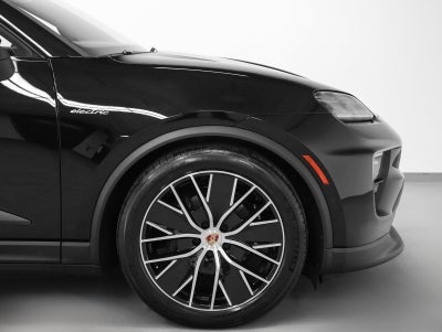 2026 Porsche Macan Macan 4 Electric