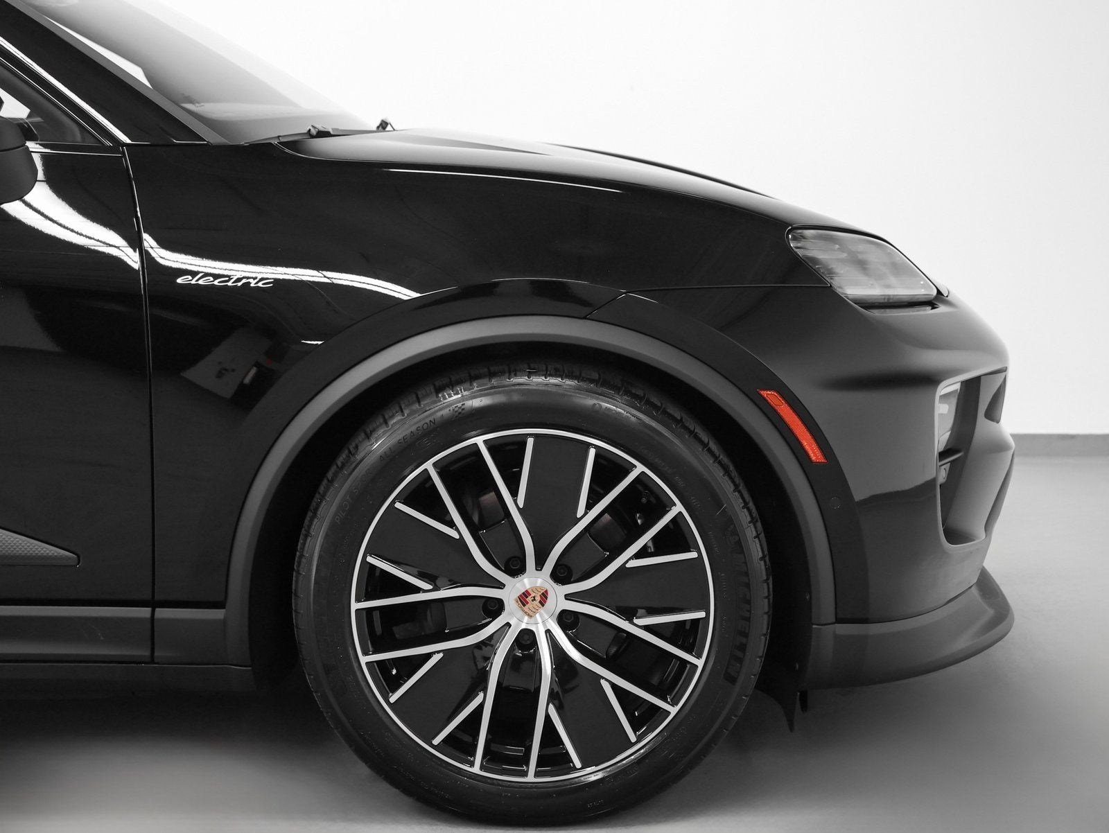 2026 Porsche Macan Macan 4 Electric