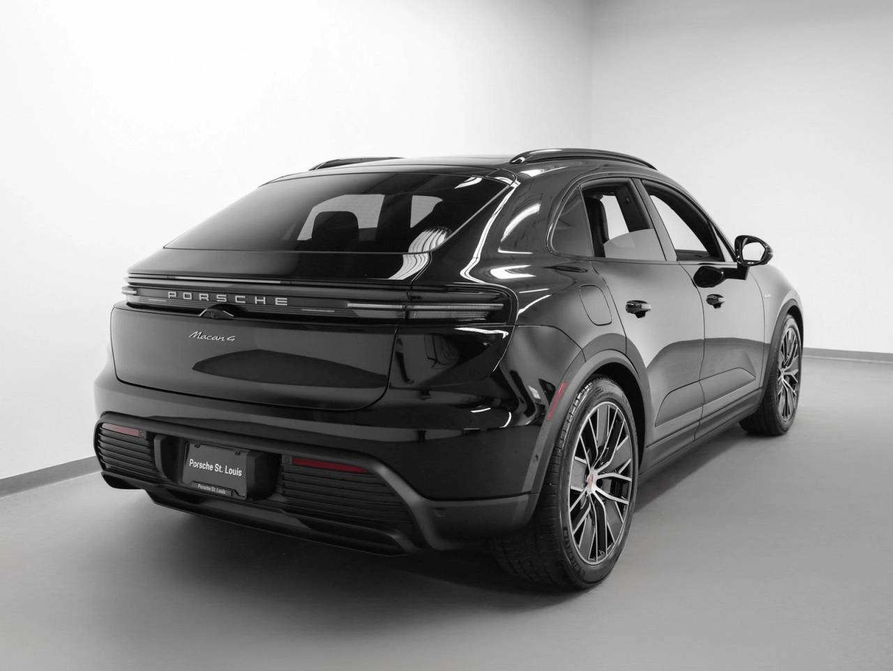 2026 Porsche Macan Macan 4 Electric