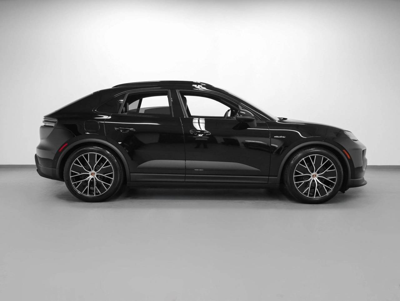 2026 Porsche Macan Macan 4 Electric
