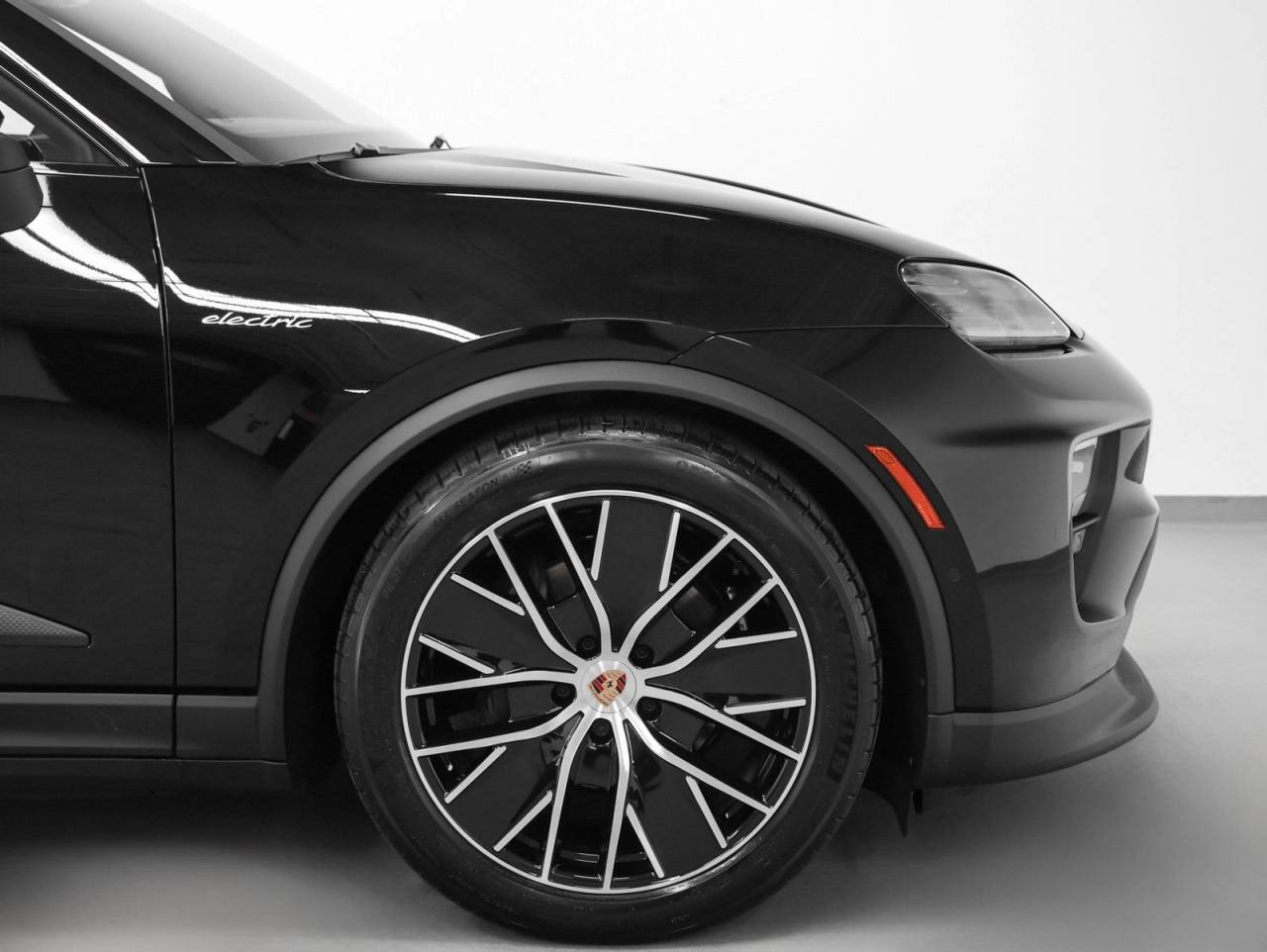 2026 Porsche Macan Macan 4 Electric