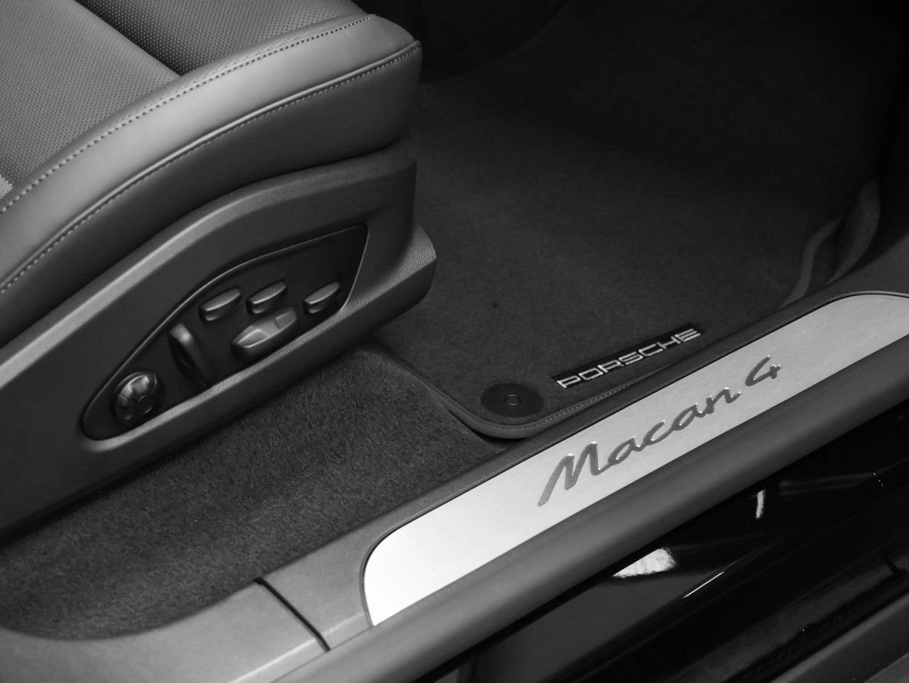 2026 Porsche Macan Macan 4 Electric