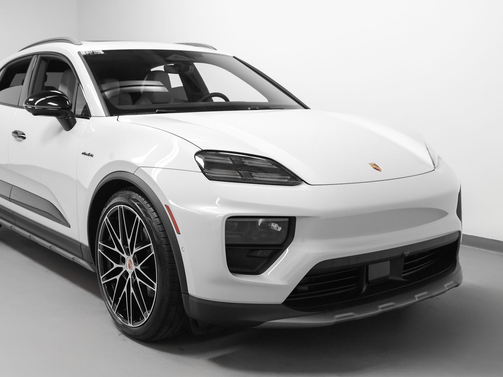 2026 Porsche Macan 4 Electric