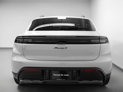 2026 Porsche Macan 4 Electric
