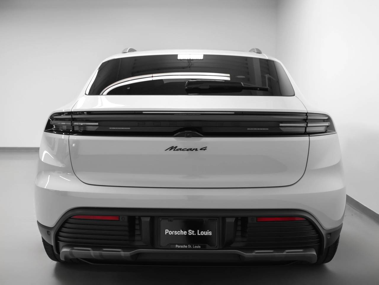 2026 Porsche Macan 4 Electric