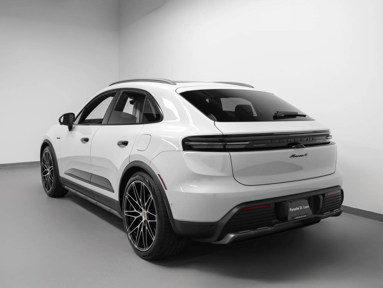 2026 Porsche Macan 4 Electric