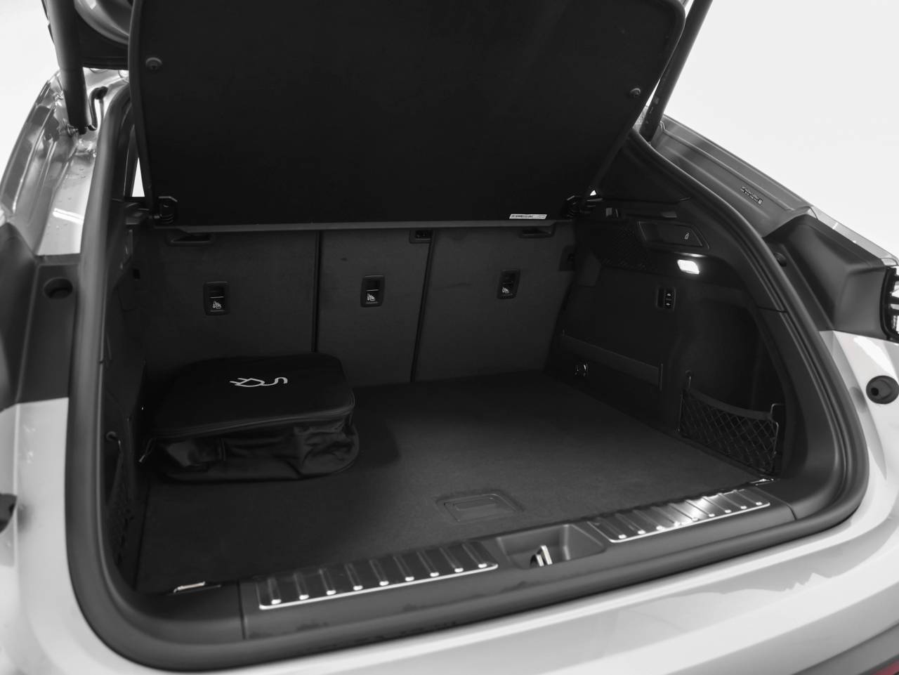 2026 Porsche Macan 4 Electric