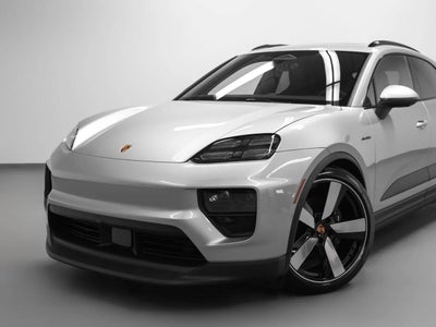 2026 Porsche Macan 4 Electric