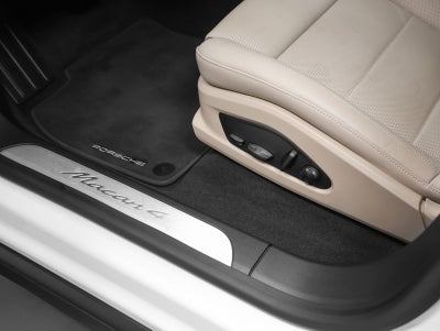 2025 Porsche Macan 4 Electric