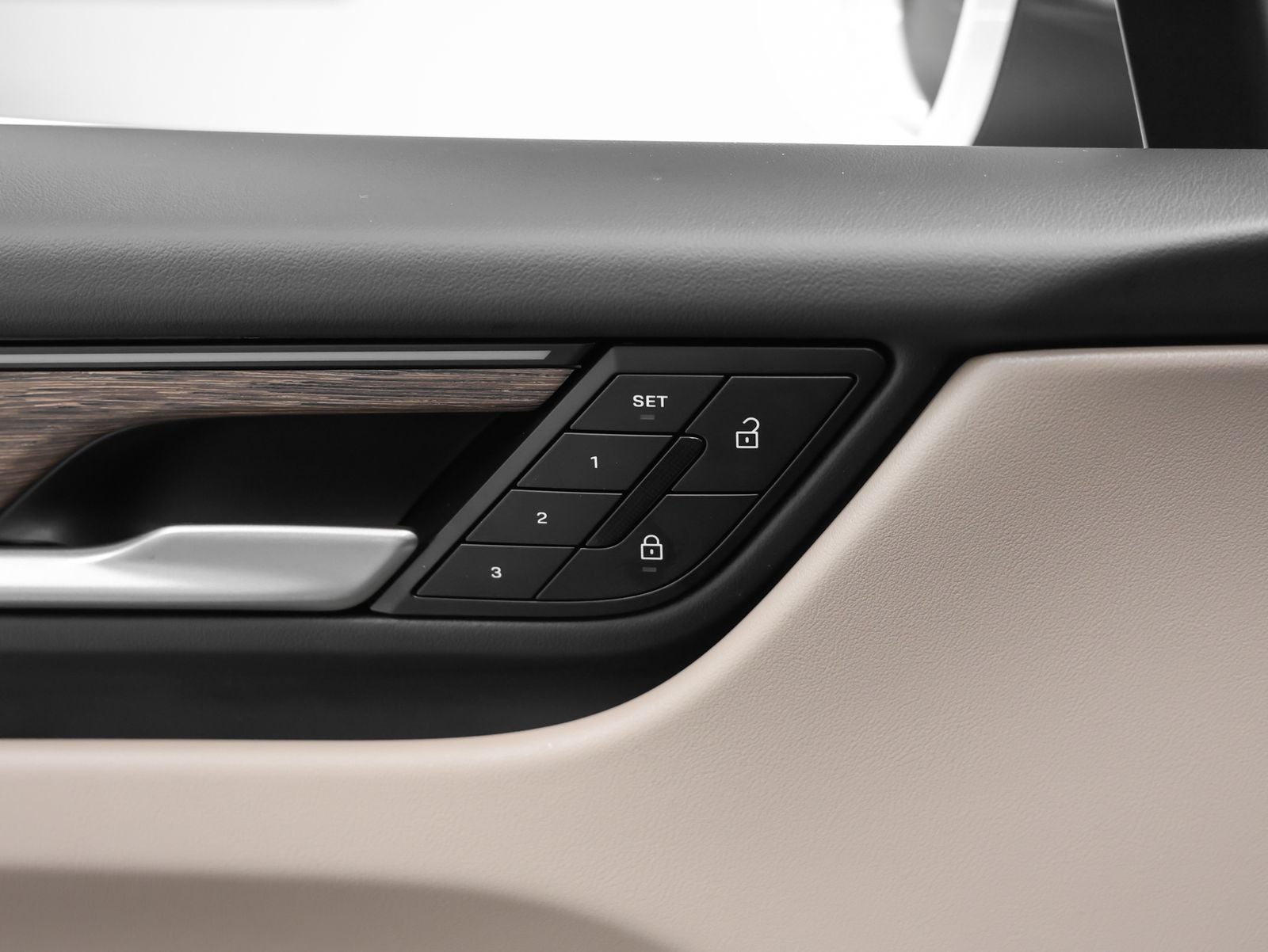 2025 Porsche Macan 4 Electric