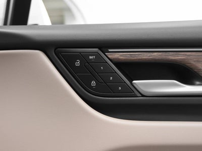 2025 Porsche Macan 4 Electric