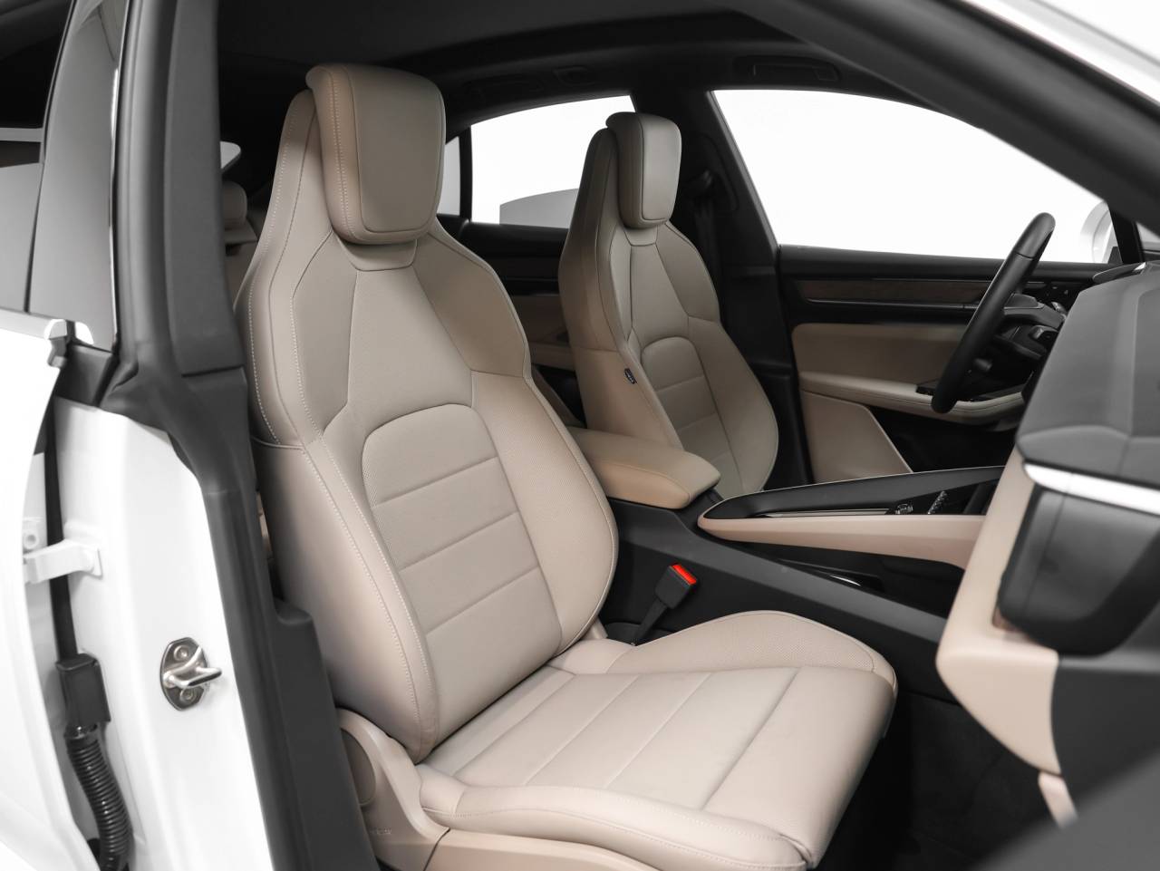 2025 Porsche Macan 4 Electric